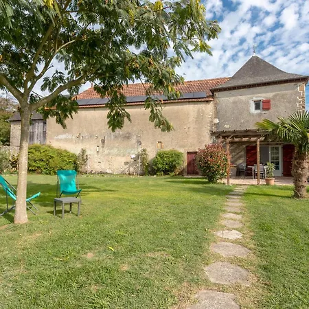 Vakantiehuis Chez Lydie Dans Le Bearn Dognen