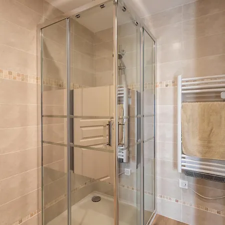 Chez Lydie Dans Le Bearn Dognen