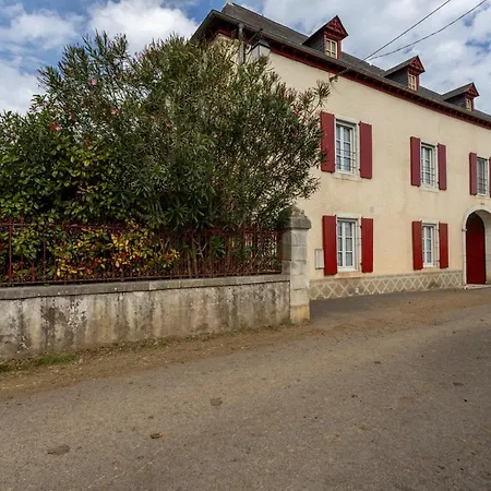 Chez Lydie Dans Le Bearn Dognen