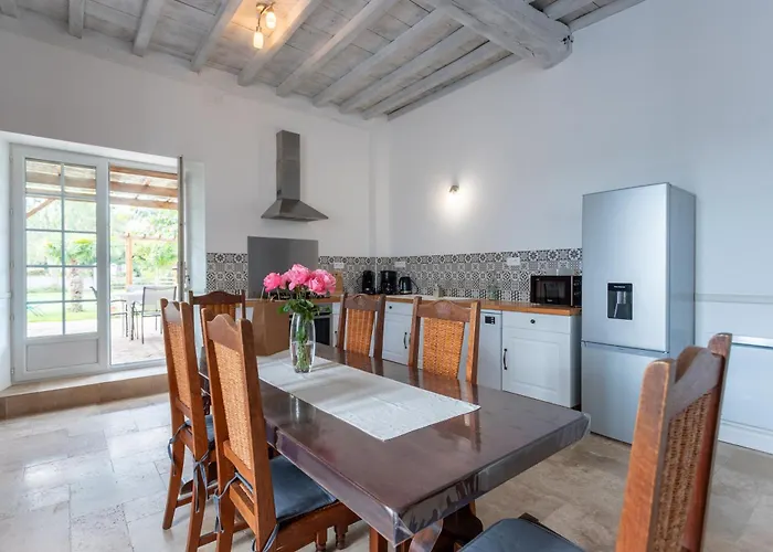 Chez Lydie Dans Le Bearn בית נופש *