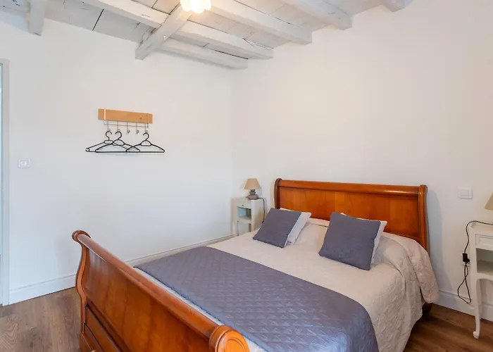 Chez Lydie Dans Le Bearn בית נופש