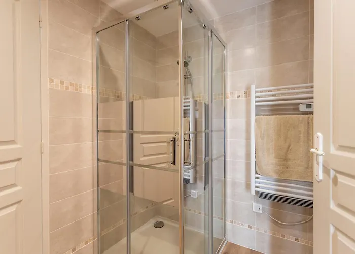 Chez Lydie Dans Le Bearn Dognen